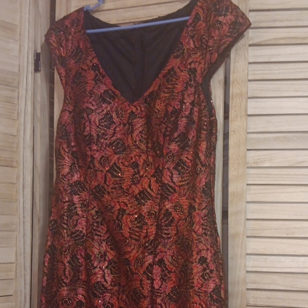 Dress red n black - Picture 3 of 5